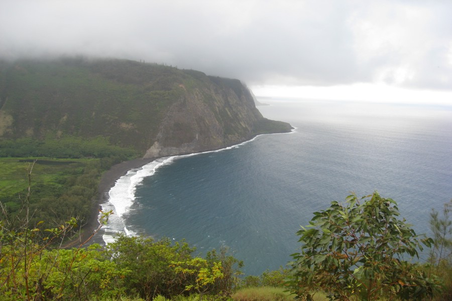 ../image/waipi'o valley lookout 2.jpg